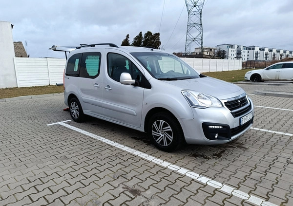 Peugeot Partner cena 129500 przebieg: 25600, rok produkcji 2018 z Poznań małe 154